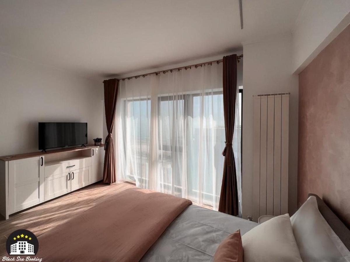 Black Sea Booking - Dubai Navodari Exterior photo